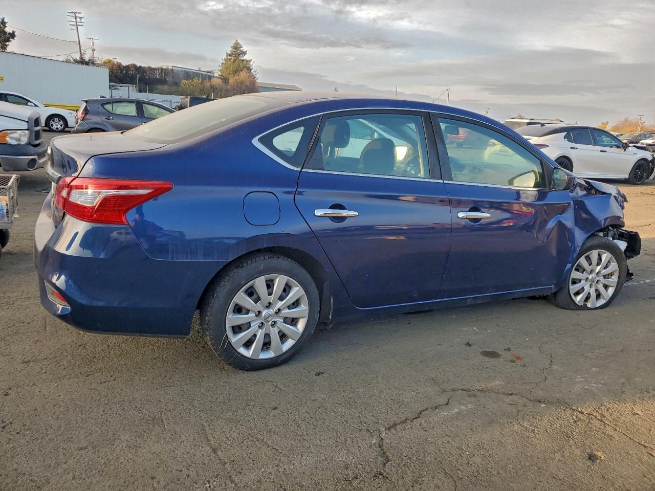2019 NISSAN SENTRA S photo 3