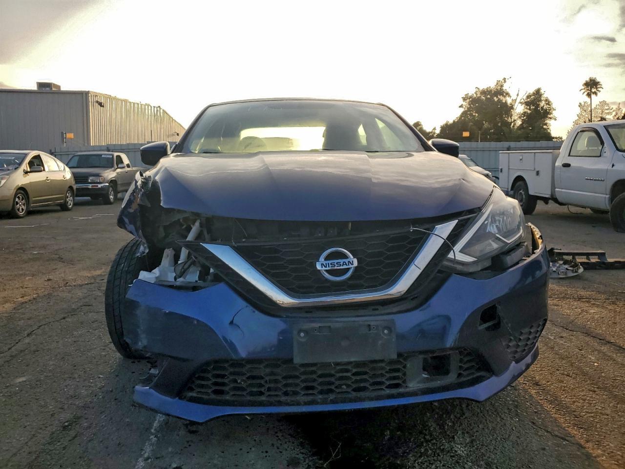 2019 NISSAN SENTRA S photo 5