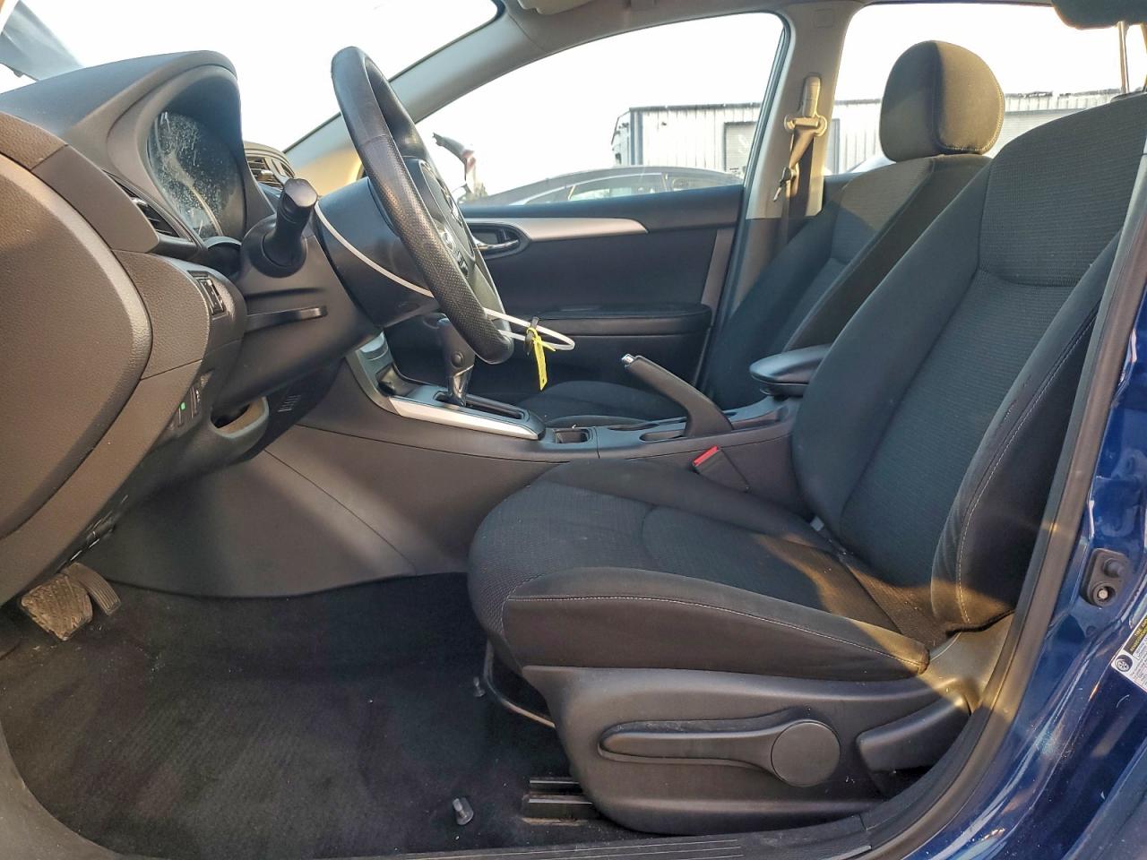2019 NISSAN SENTRA S photo 7