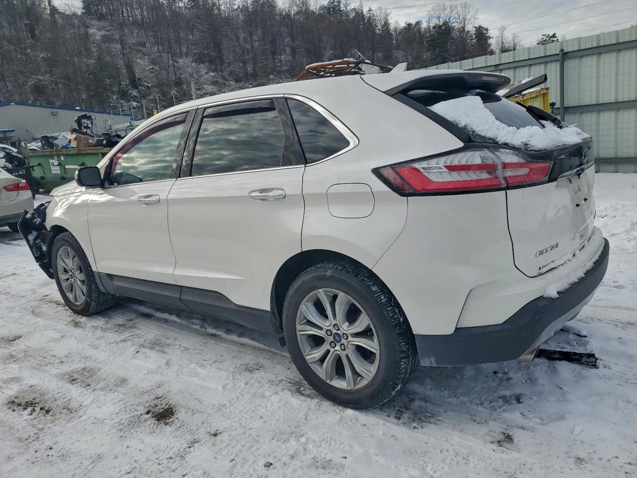 2019 FORD EDGE TITANIUM photo 2