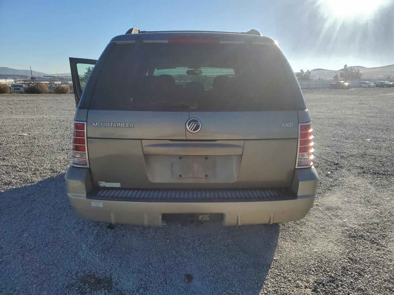 2004 MERCURY MOUNTAINEER photo 11