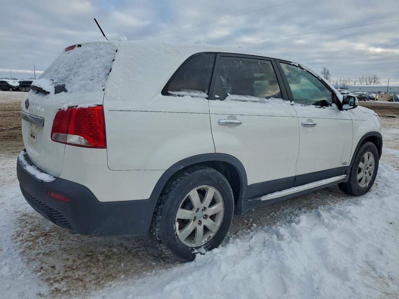 2013 KIA SORENTO LX photo 3