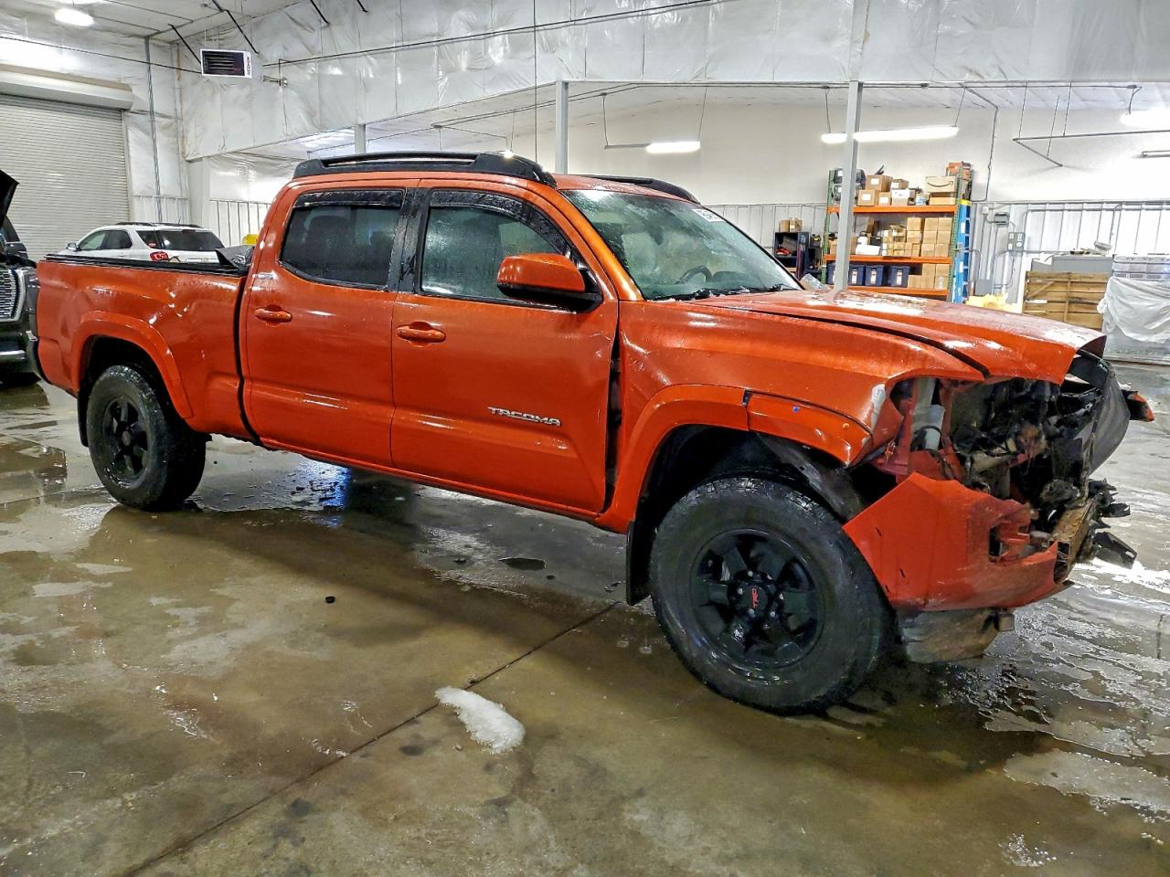 2017 TOYOTA TACOMA DOUBLE CAB photo 4