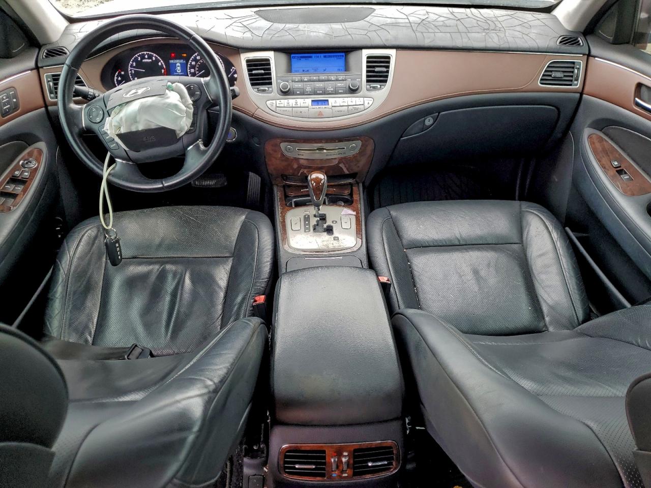 2009 HYUNDAI GENESIS 3.8L photo 8