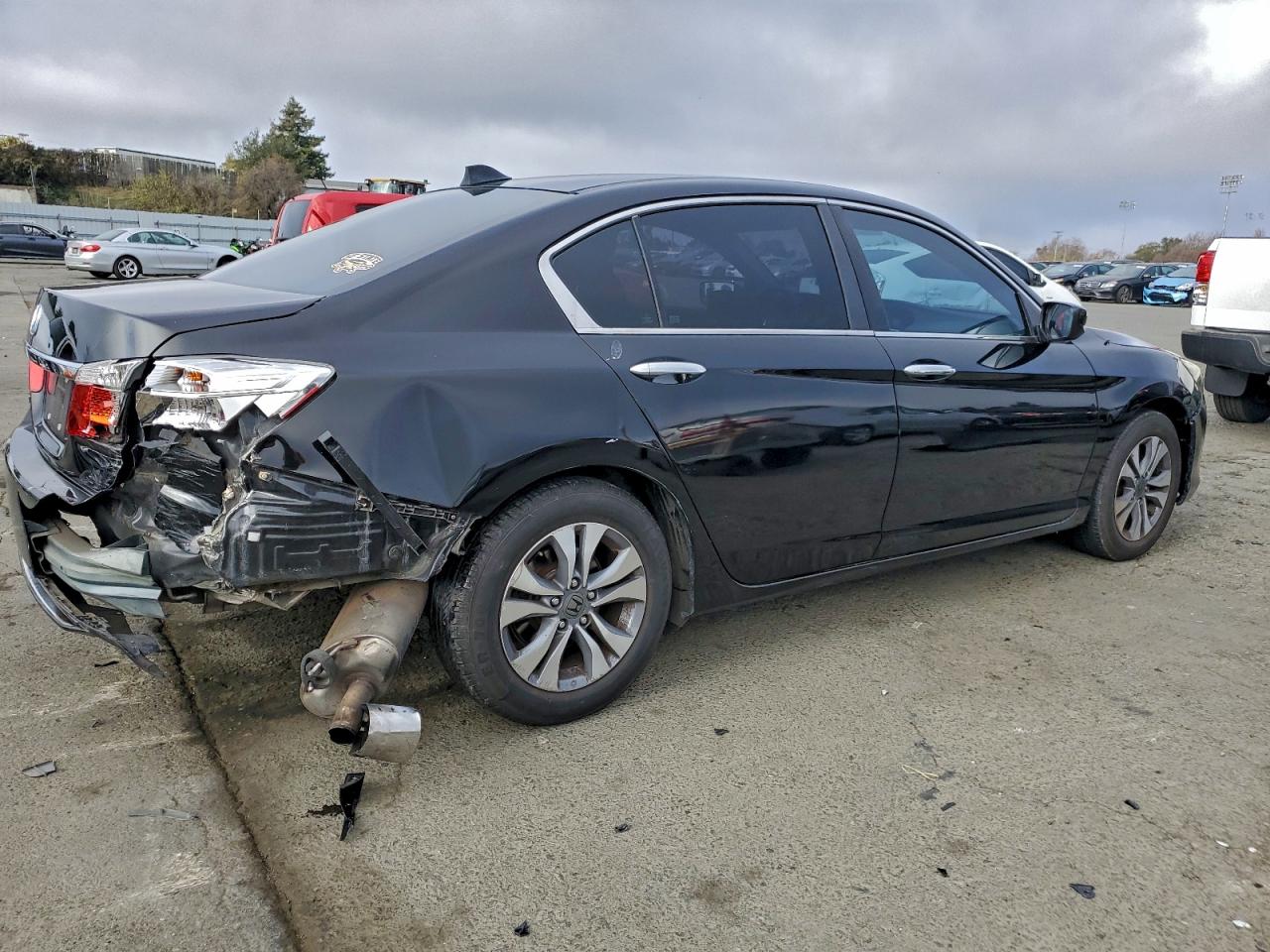 2015 HONDA ACCORD LX photo 3