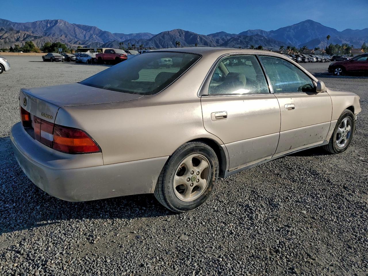 1999 LEXUS ES 300 photo 7