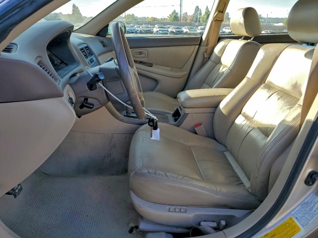 1999 LEXUS ES 300 photo 19
