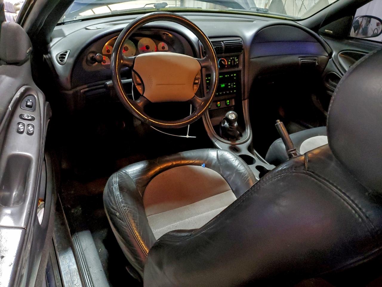 2001 FORD MUSTANG COBRA SVT photo 15