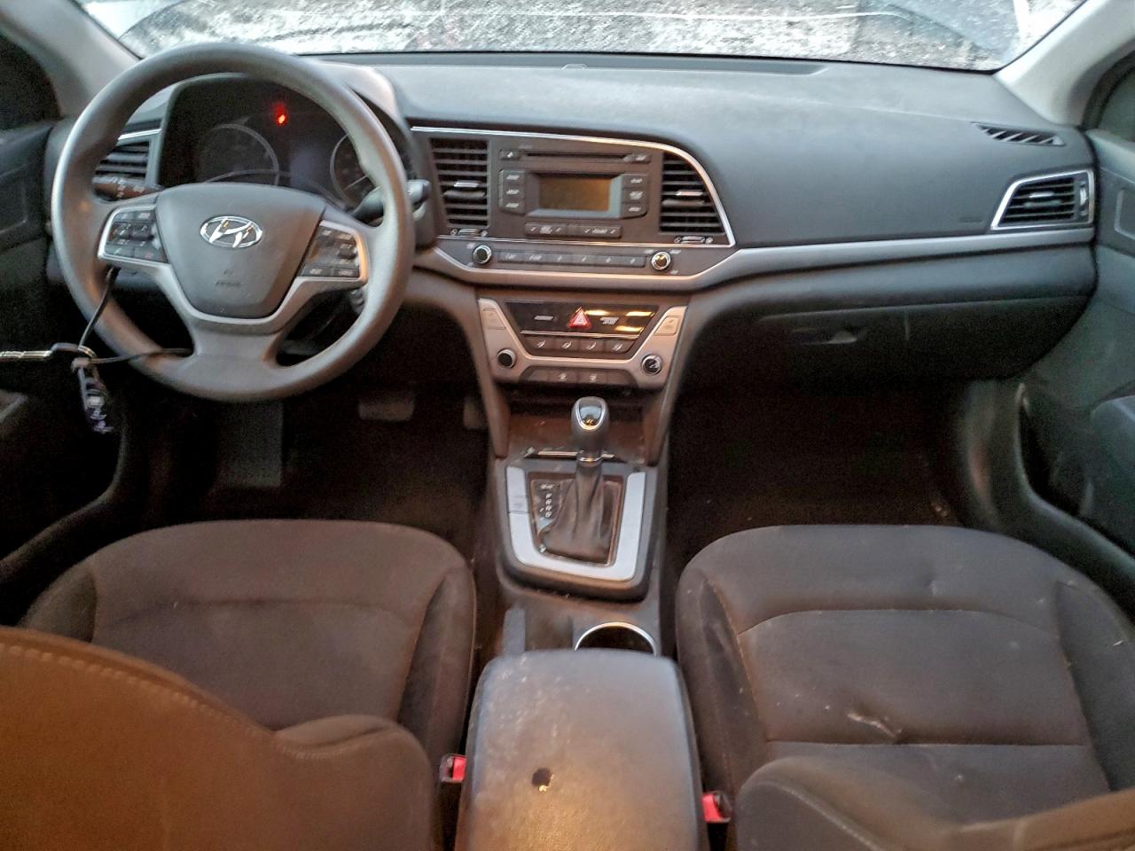 2018 HYUNDAI ELANTRA photo 15