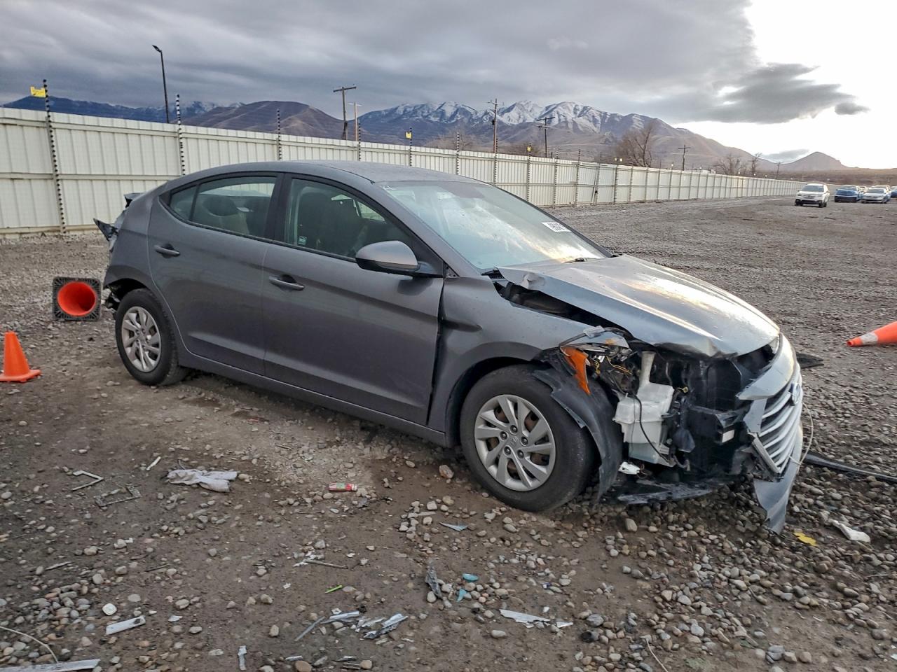 2018 HYUNDAI ELANTRA photo 7