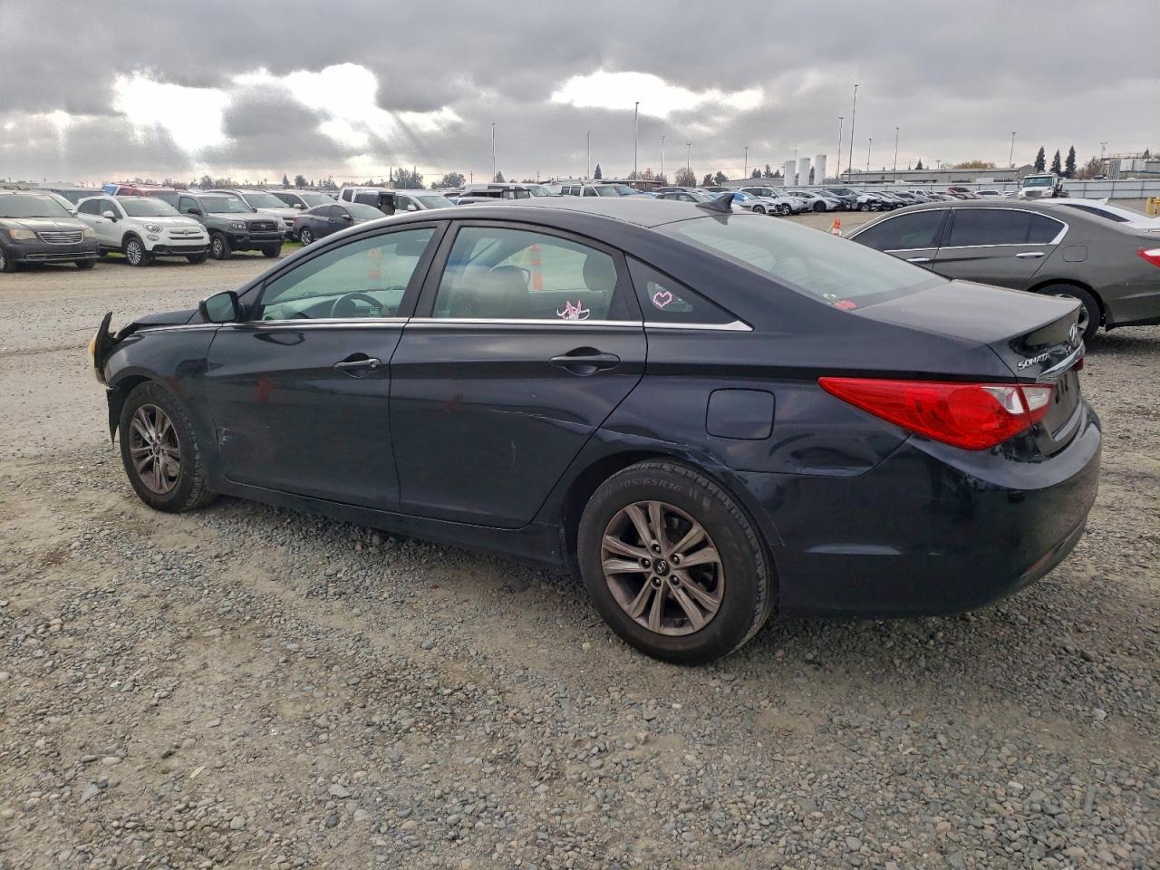2011 HYUNDAI SONATA GLS photo 4