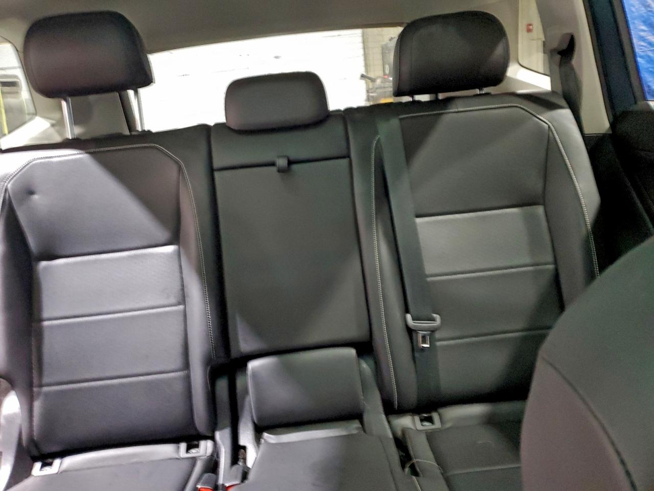 2021 VOLKSWAGEN TIGUAN SE photo 28