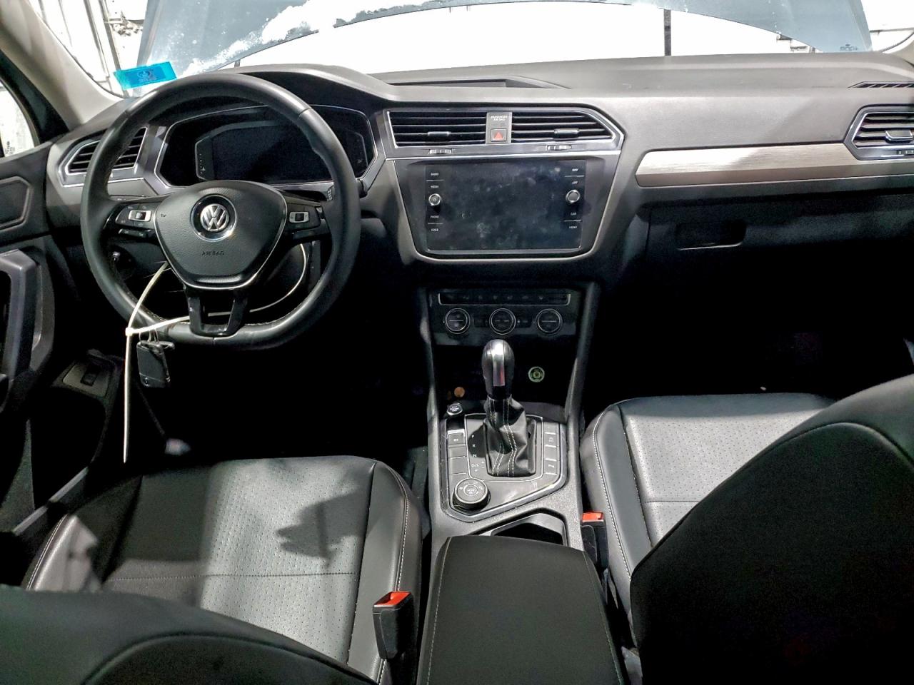 2021 VOLKSWAGEN TIGUAN SE photo 22
