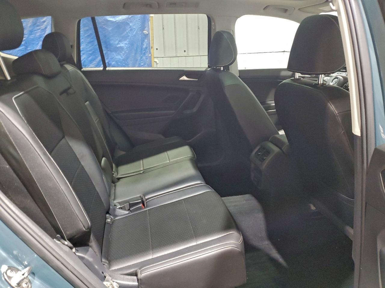 2021 VOLKSWAGEN TIGUAN SE photo 31