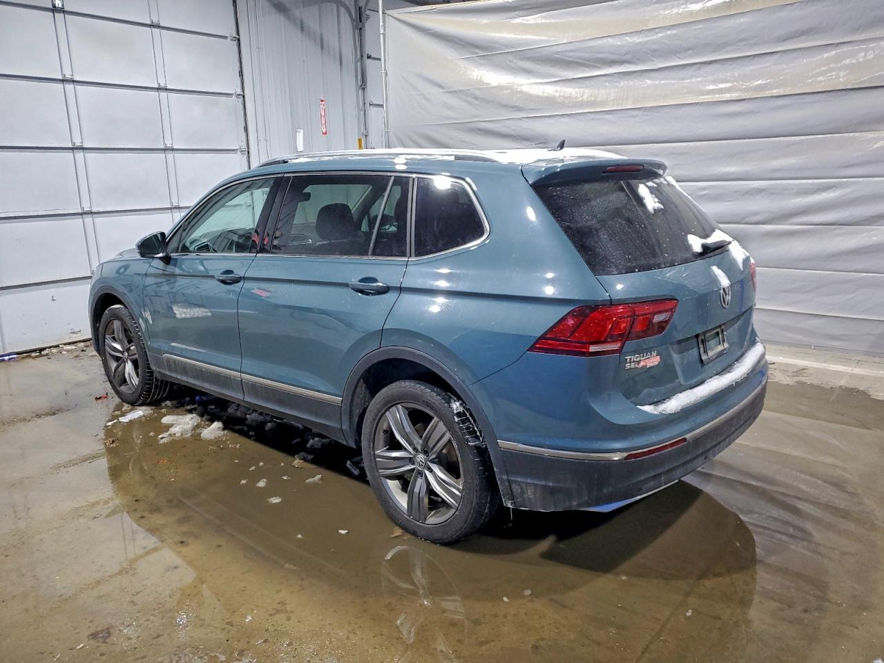 2021 VOLKSWAGEN TIGUAN SE photo 4