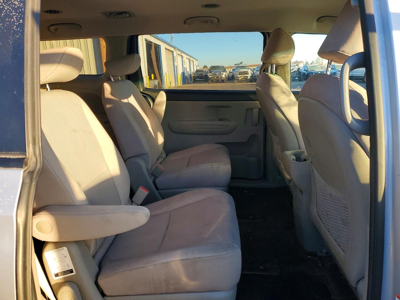 2019 KIA SEDONA LX photo 31