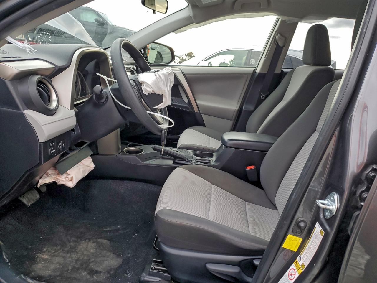2013 TOYOTA RAV4 LE photo 7