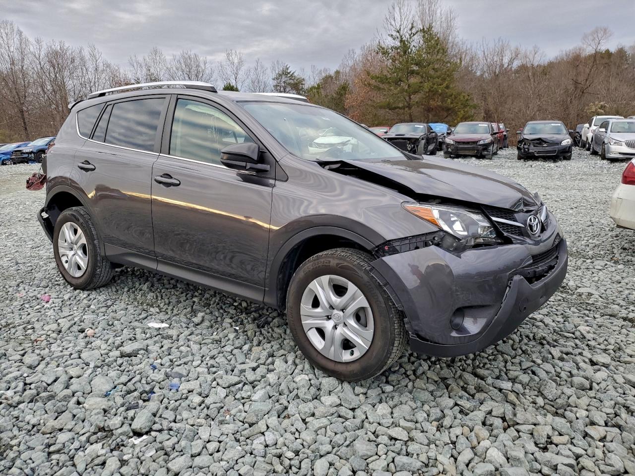 2013 TOYOTA RAV4 LE photo 4