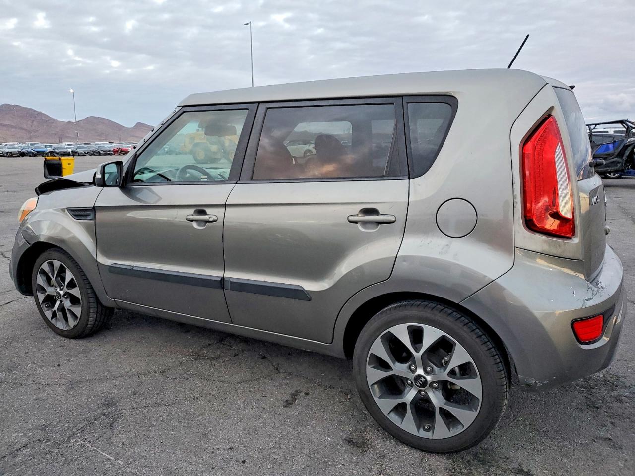 2012 KIA SOUL + photo 3