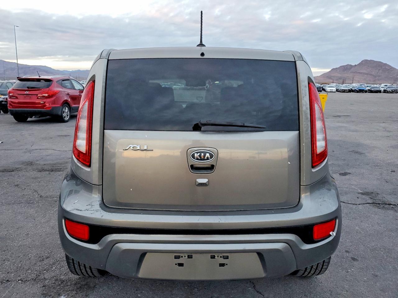 2012 KIA SOUL + photo 11