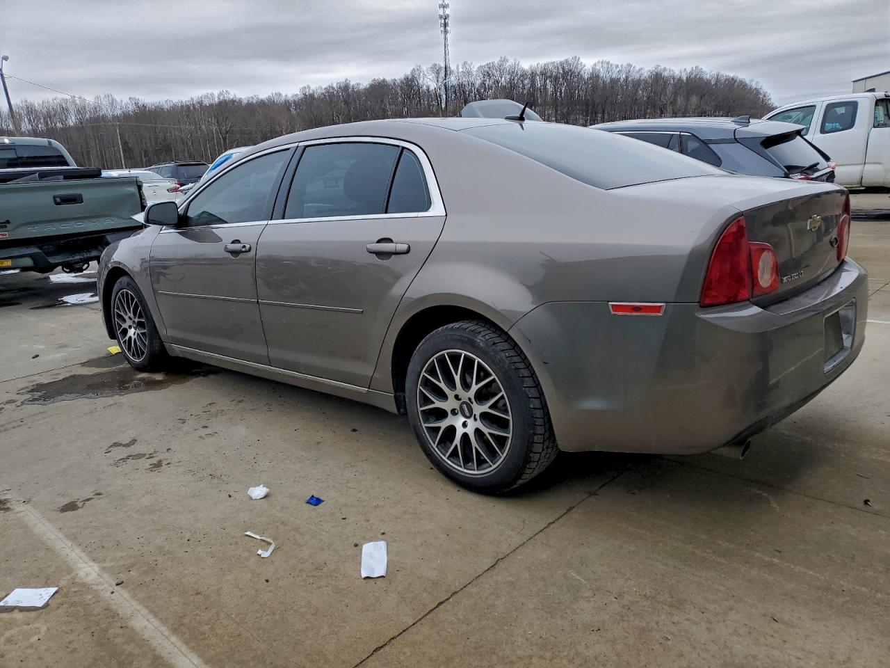 2011 CHEVROLET MALIBU 2LT photo 2