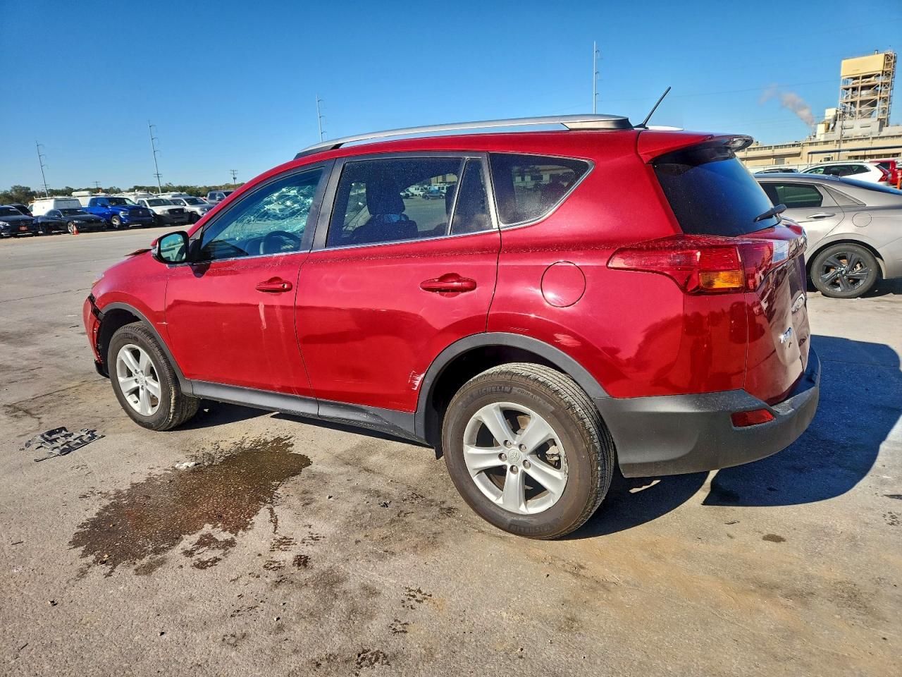 2014 TOYOTA RAV4 XLE photo 3