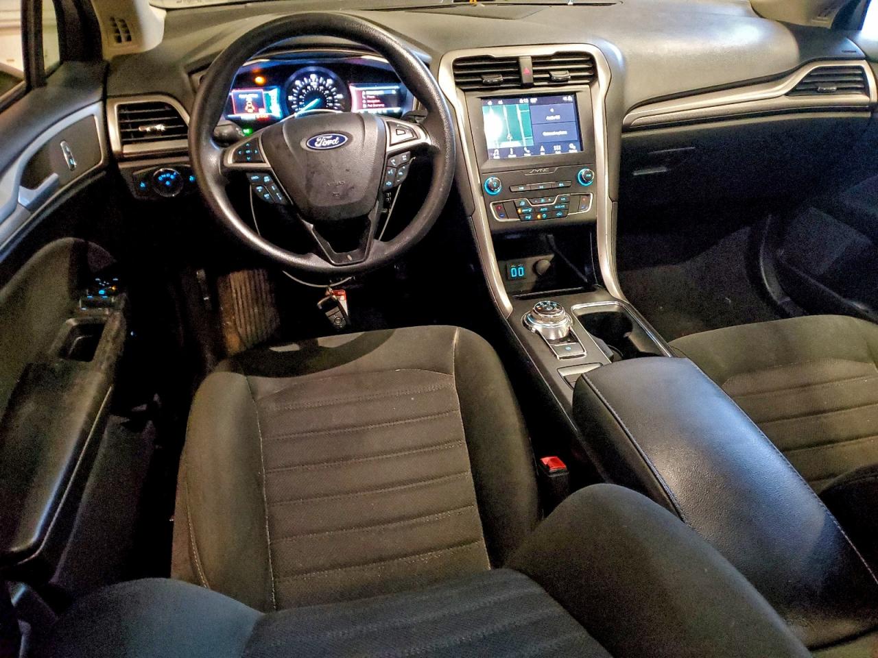 2019 FORD FUSION SE photo 15