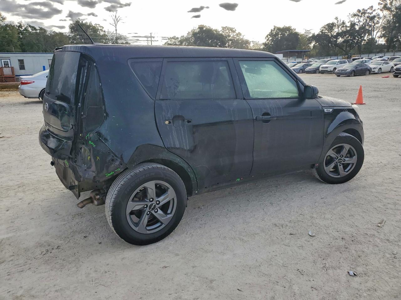 2016 KIA SOUL photo 3