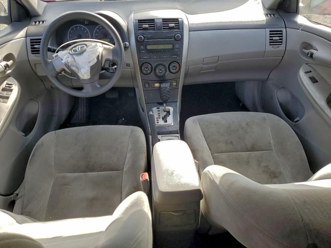 2010 TOYOTA COROLLA BASE photo 15