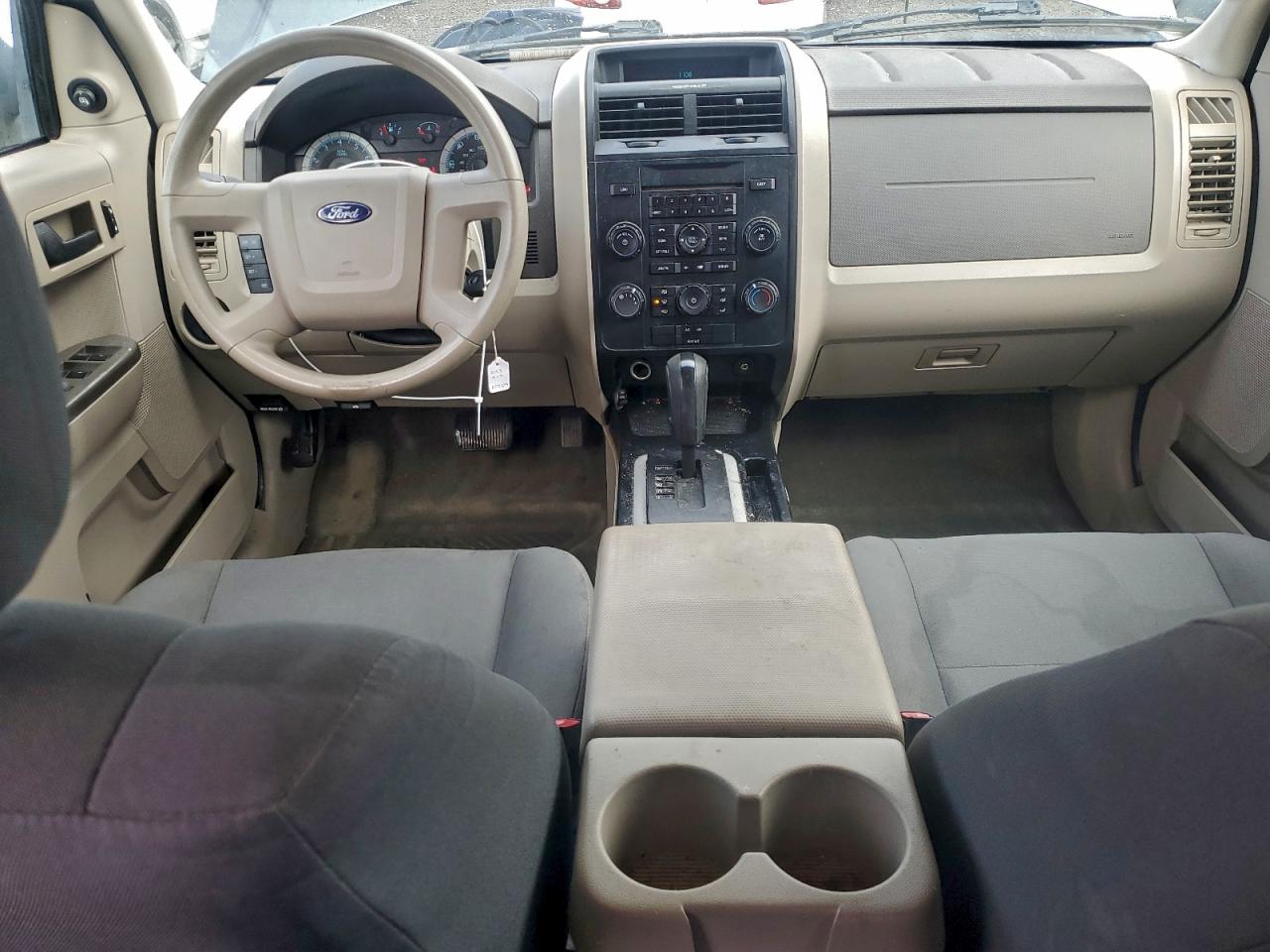 2010 FORD ESCAPE XLS photo 8