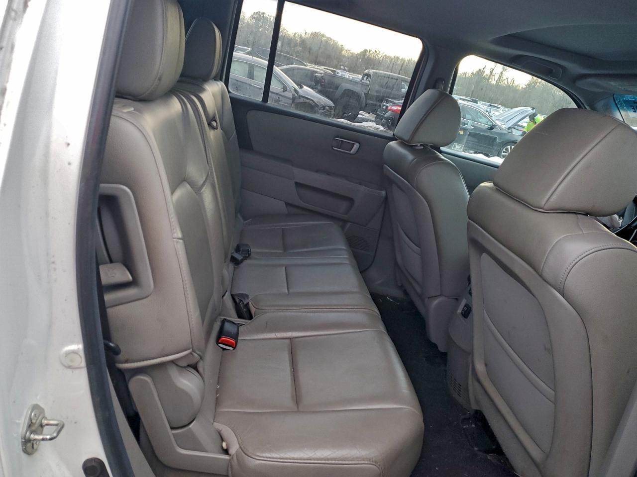 2012 HONDA PILOT EXL photo 11