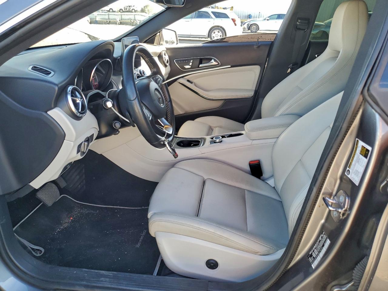 2018 MERCEDES-BENZ CLA 250 photo 13