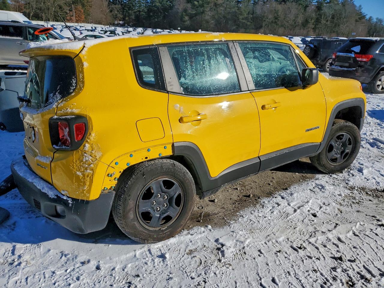 2017 JEEP RENEGADE SPORT photo 5