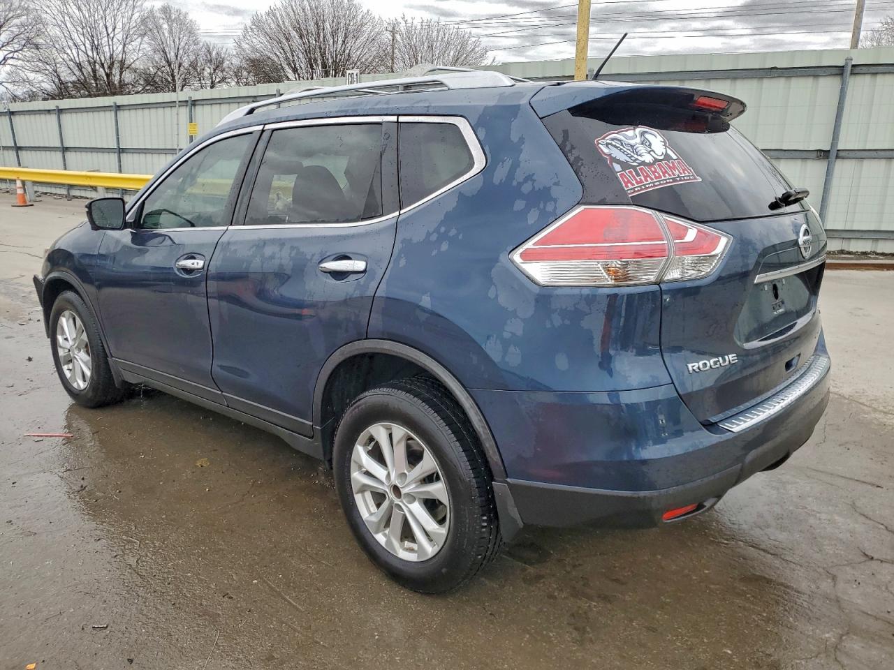 2016 NISSAN ROGUE S photo 2