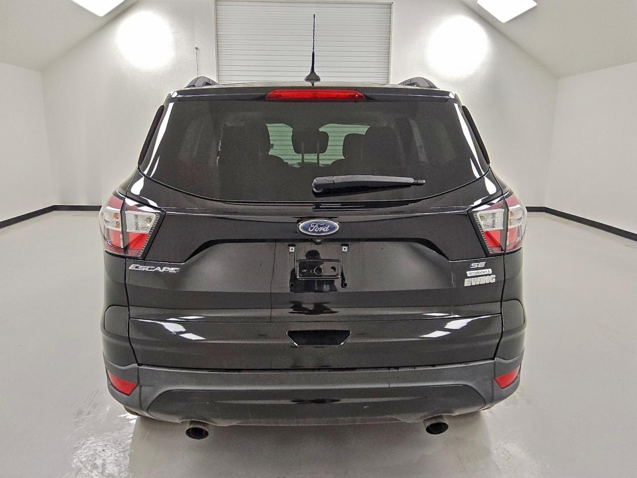 2018 FORD ESCAPE SE photo 16