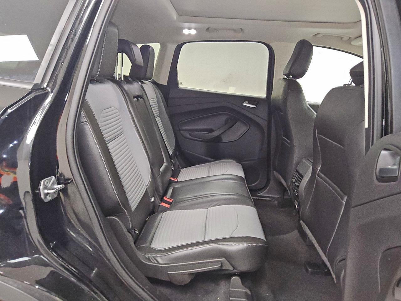 2018 FORD ESCAPE SE photo 31