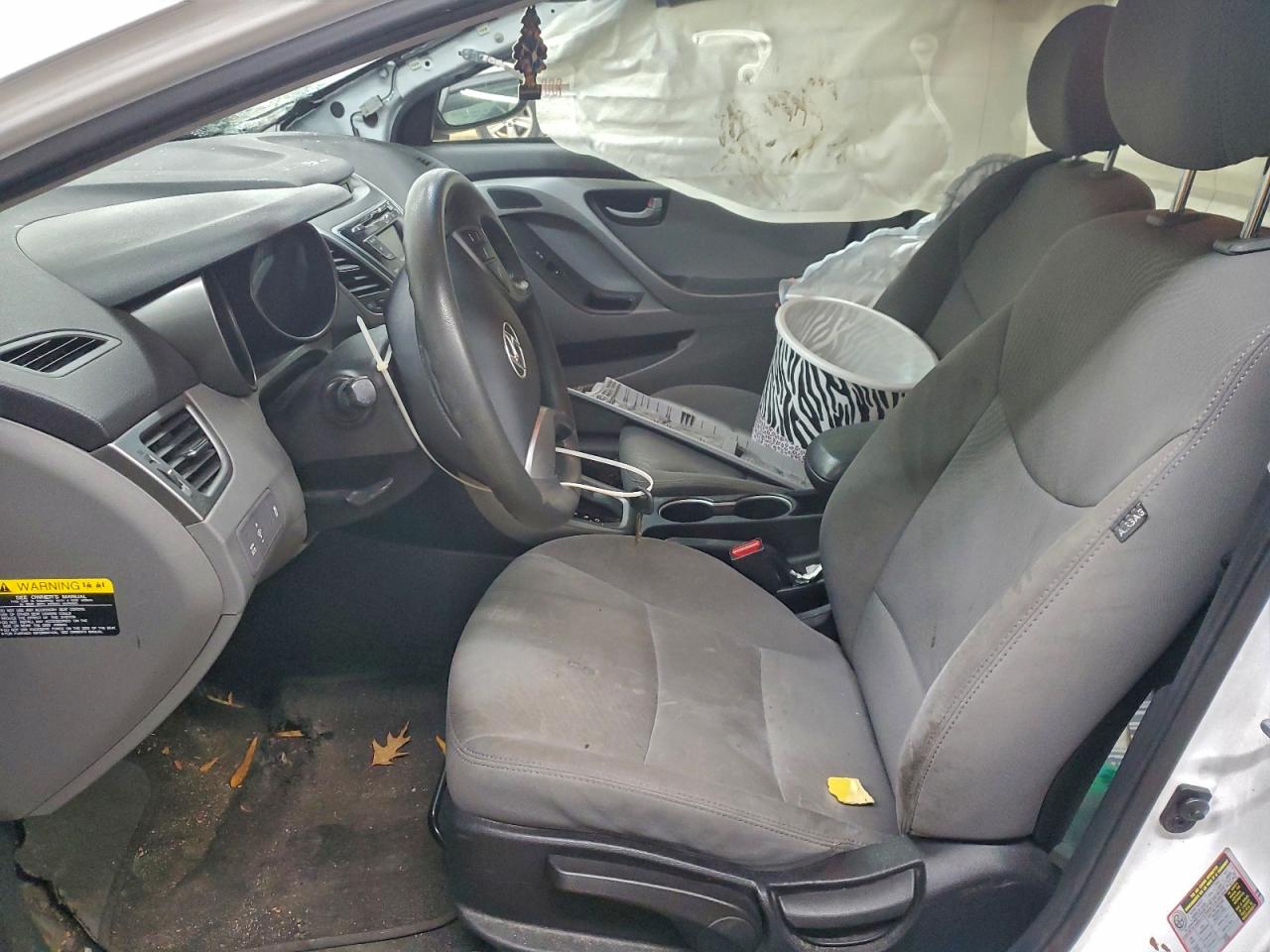 2015 HYUNDAI ELANTRA SE photo 7