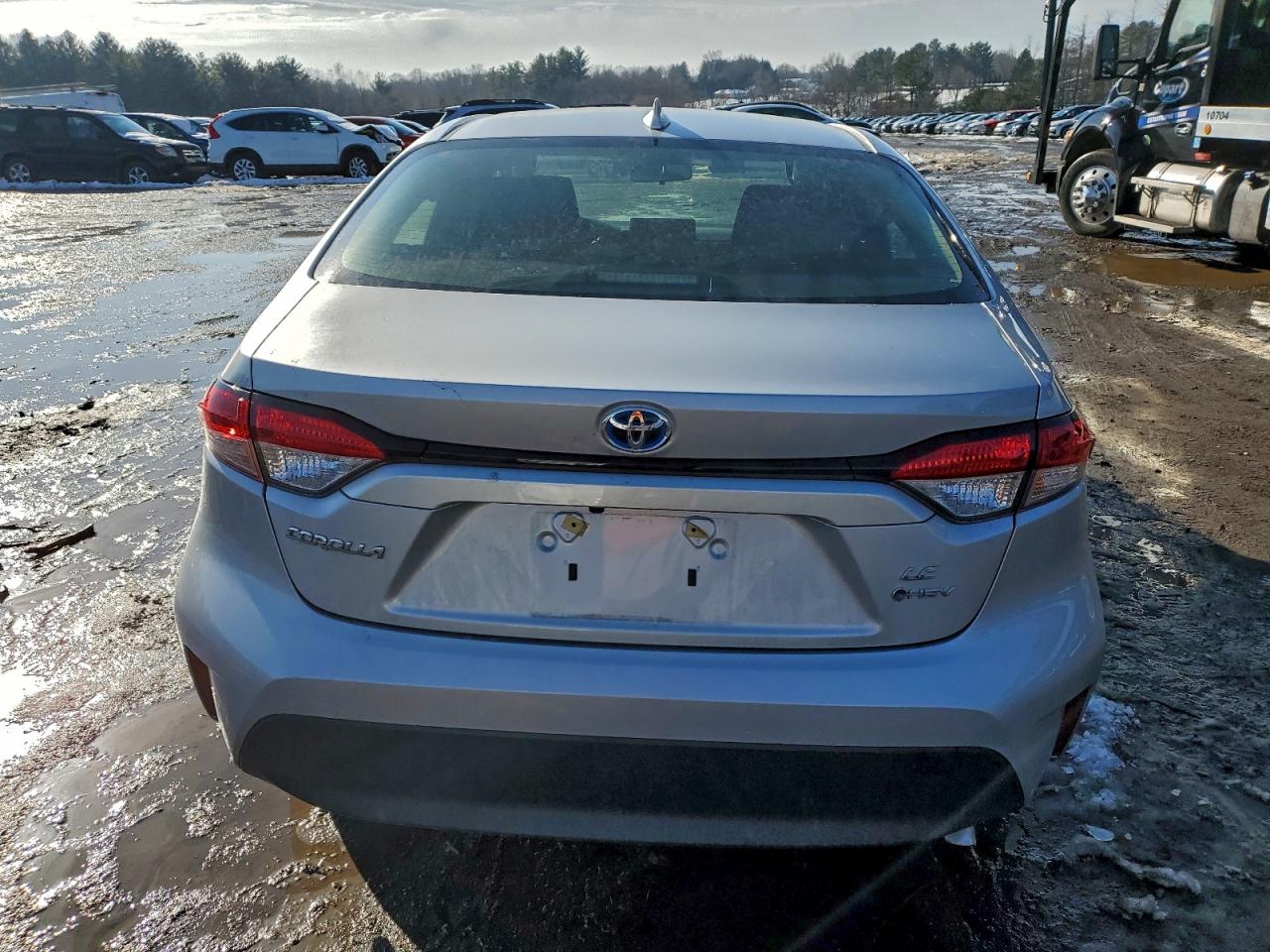 2025 TOYOTA COROLLA LE photo 6