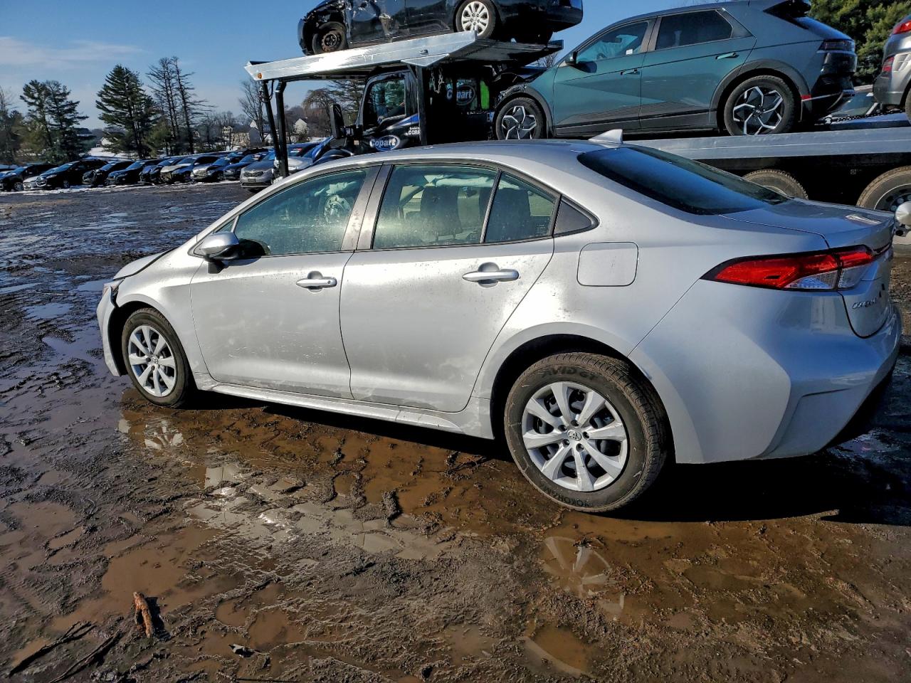 2025 TOYOTA COROLLA LE photo 2