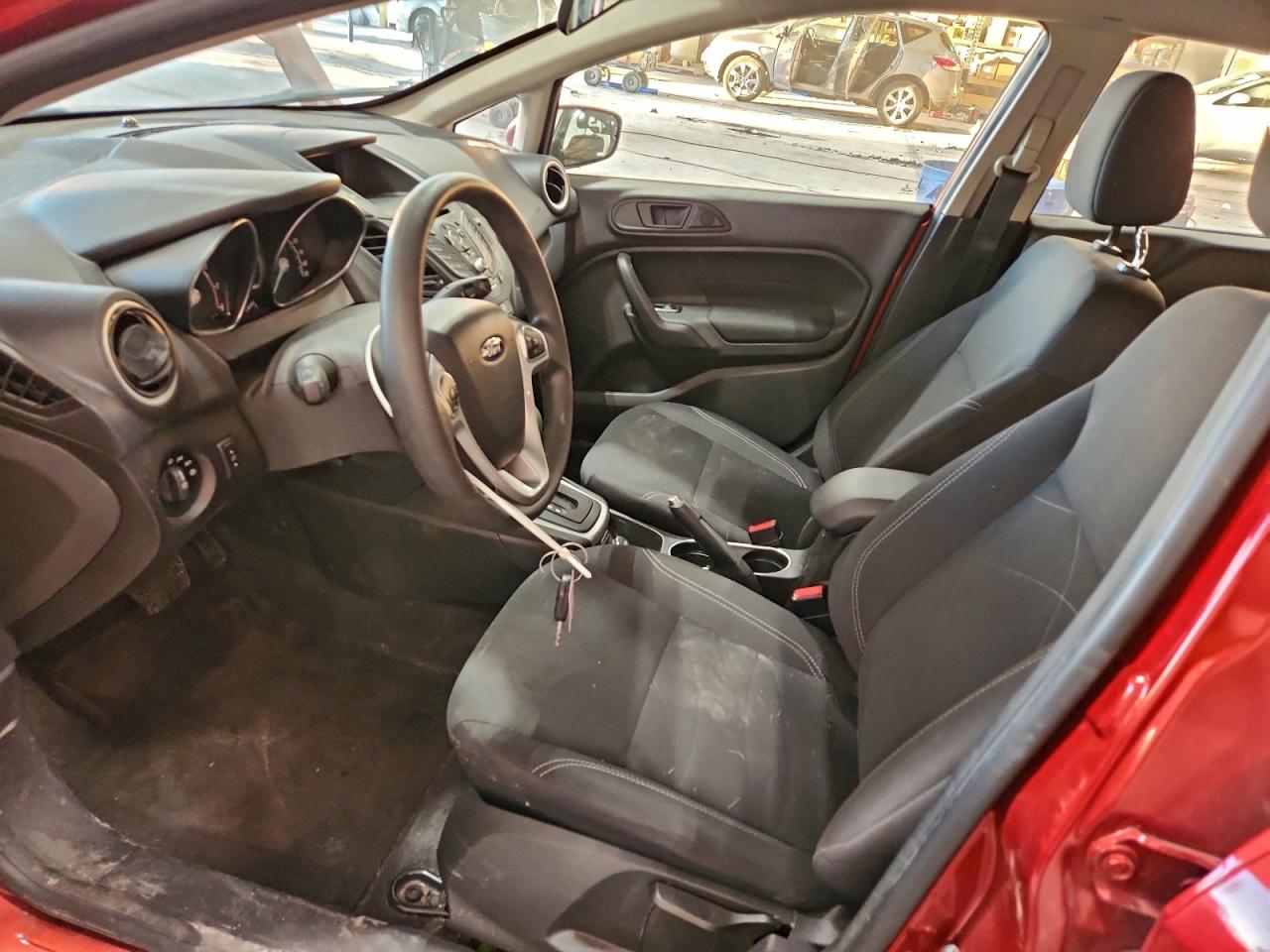 2018 FORD FIESTA SE photo 7