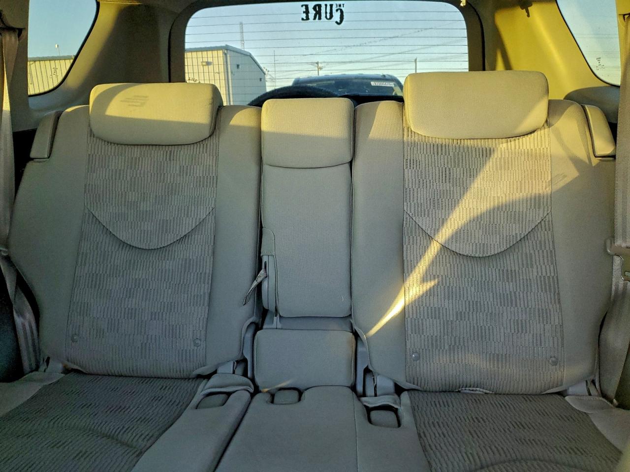 2009 TOYOTA RAV4 photo 19