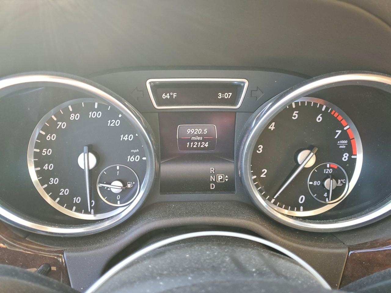 2015 MERCEDES-BENZ GL 550 4MATIC photo 9