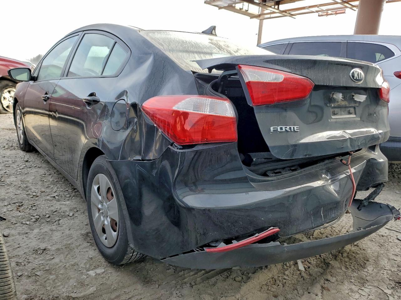 2015 KIA FORTE LX photo 2