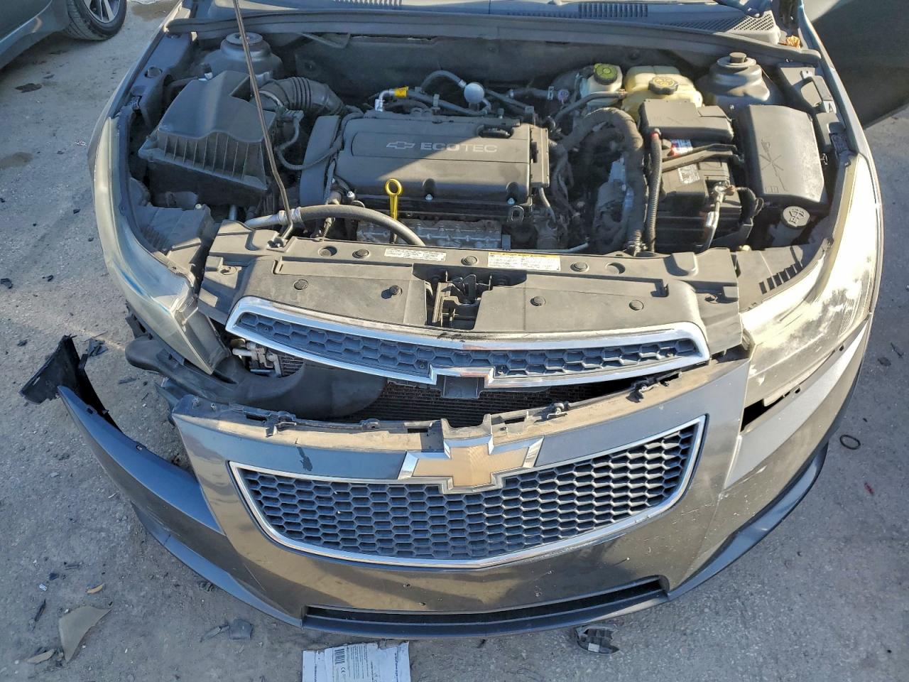 2013 CHEVROLET CRUZE LS photo 11