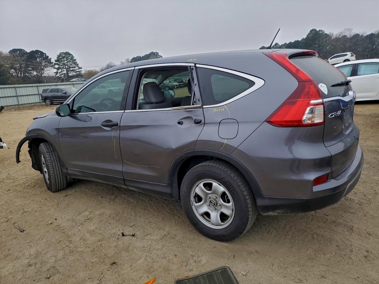 2016 HONDA CR-V LX photo 2