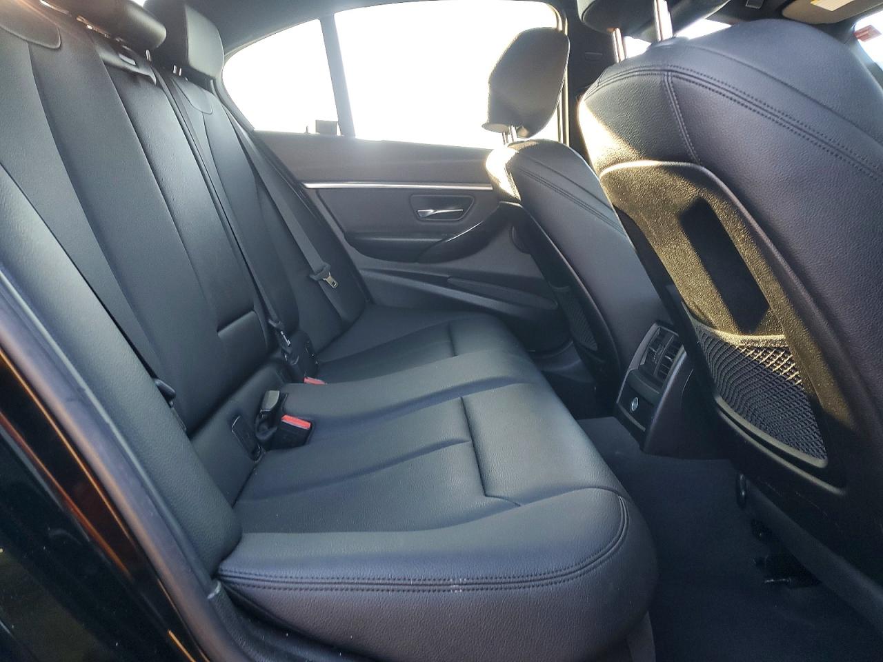 2016 BMW 328 XI SULEV photo 10