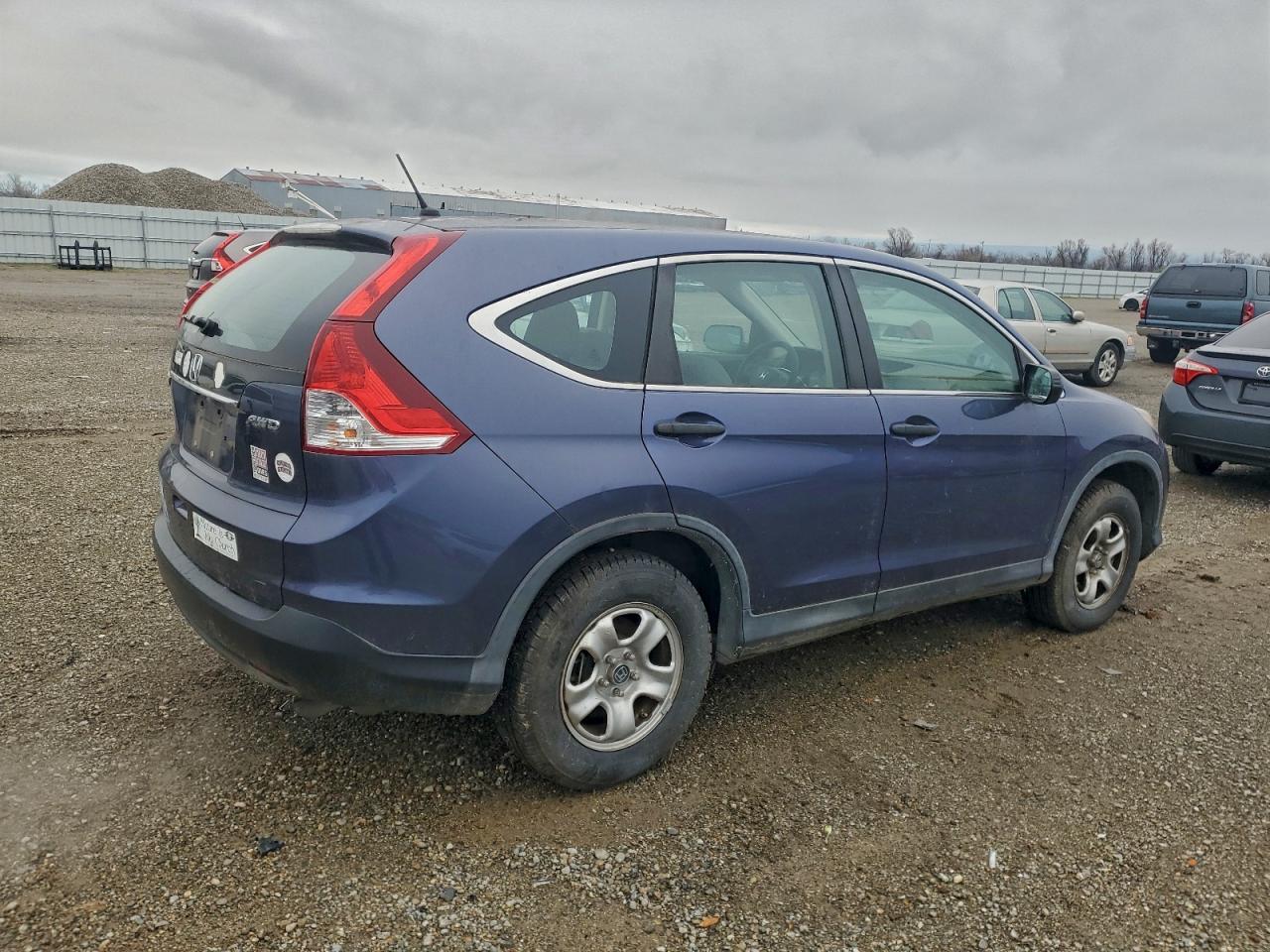 2013 HONDA CR-V LX photo 3