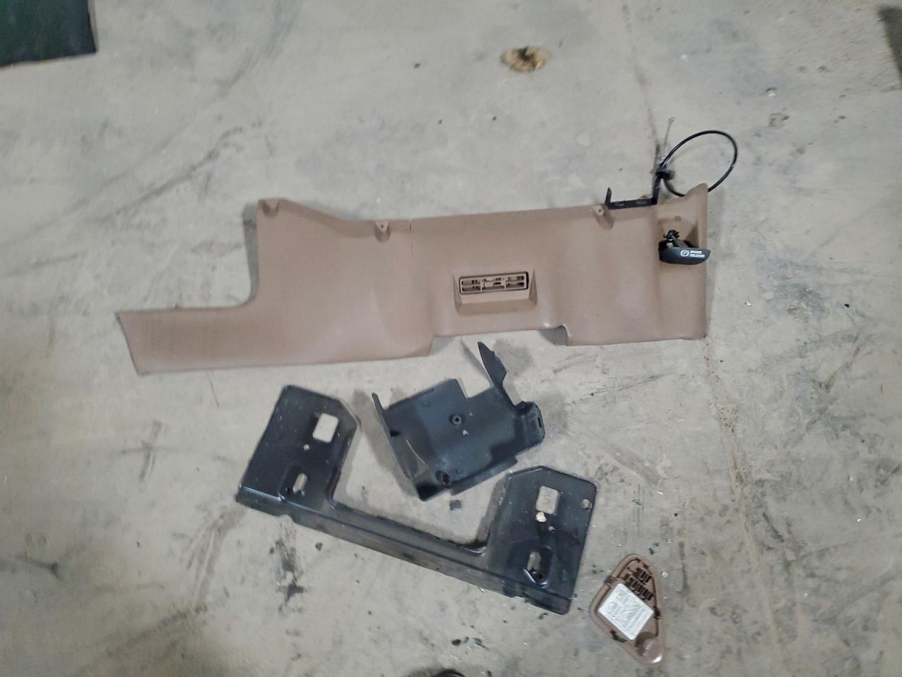 1995 CHEVROLET TAHOE K1500 photo 13