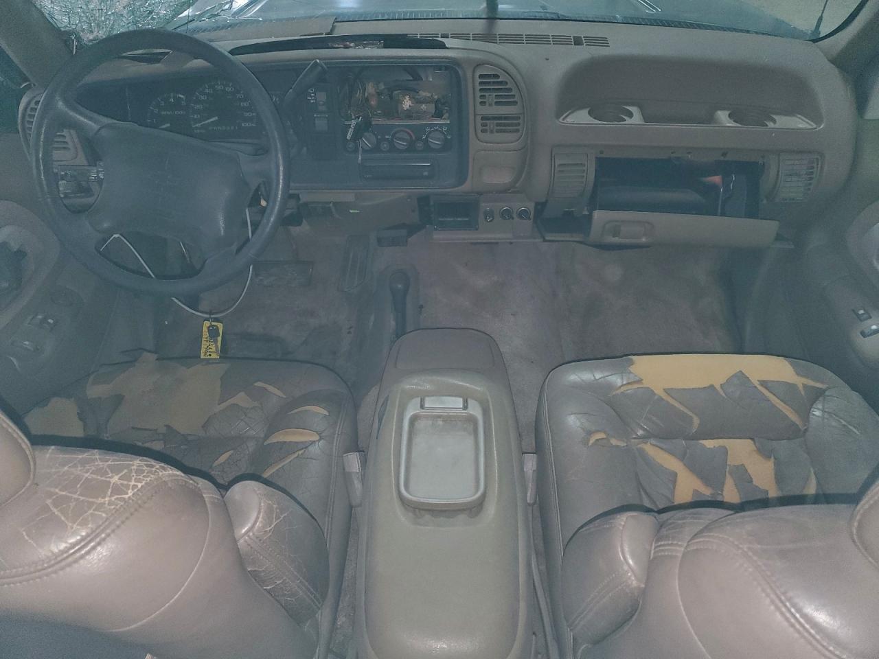 1995 CHEVROLET TAHOE K1500 photo 8