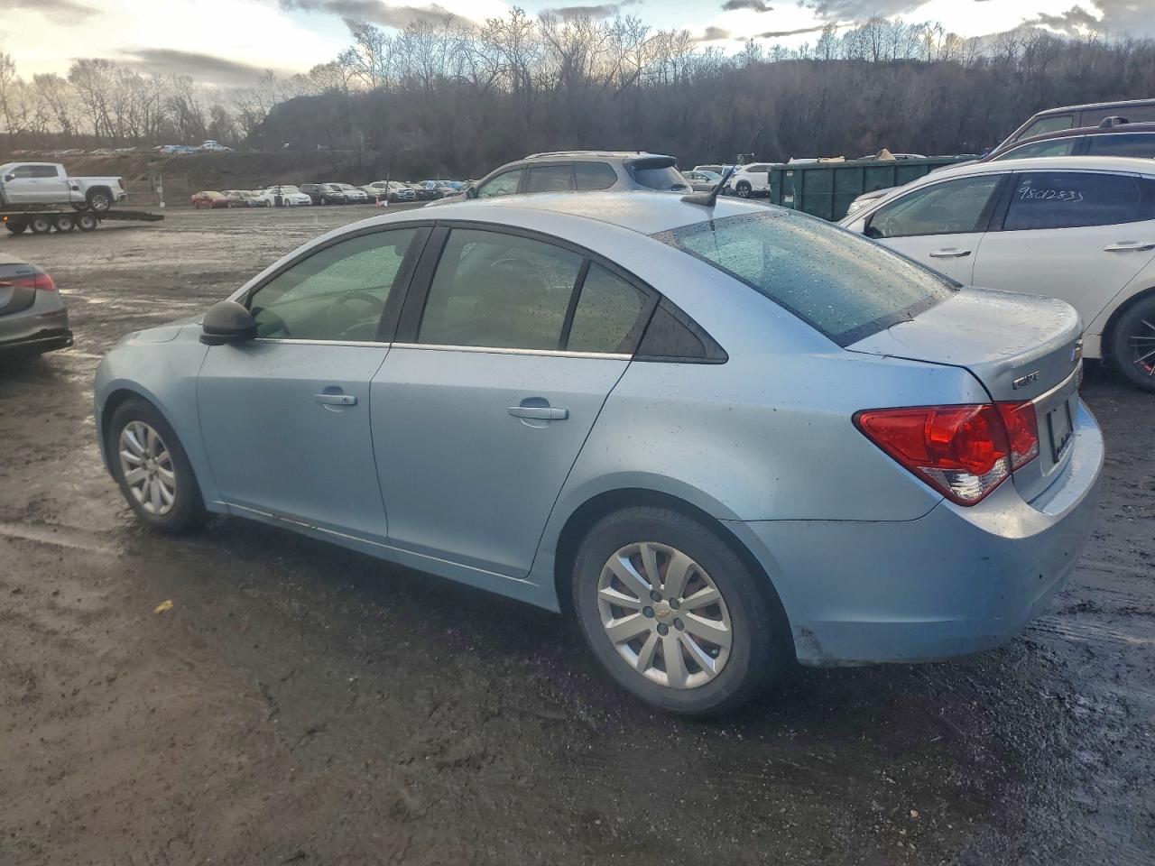 2011 CHEVROLET CRUZE LS photo 2